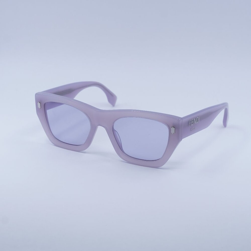 Fendi FE40100I 81Y Sunglasses Lilac Square Frame, Lilac Lenses